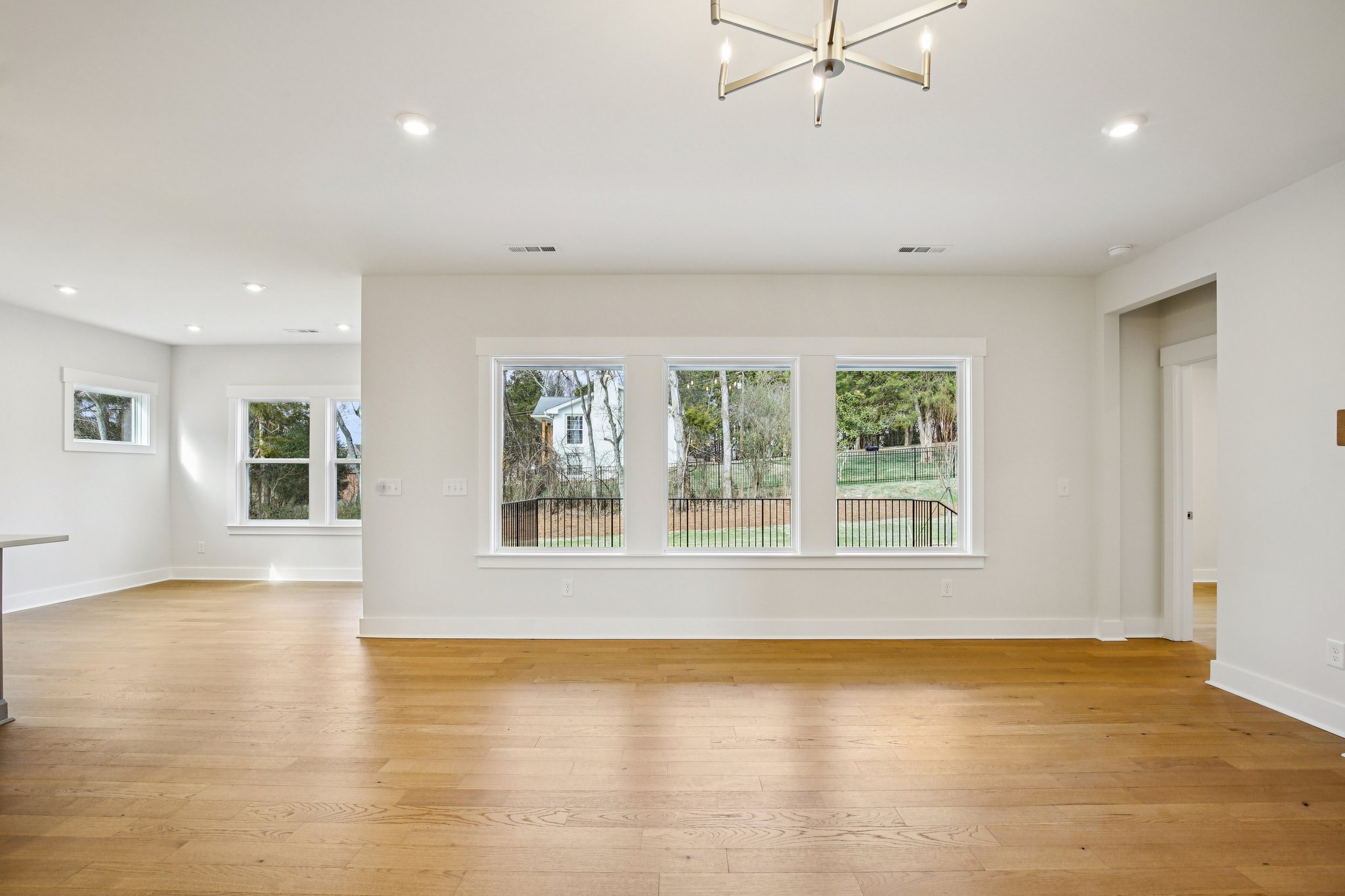 Ashton Pk Dr-S1701-022.jpg