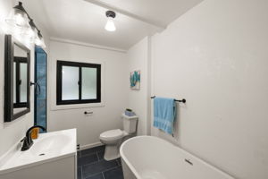  Photo 31