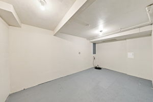  Photo 37