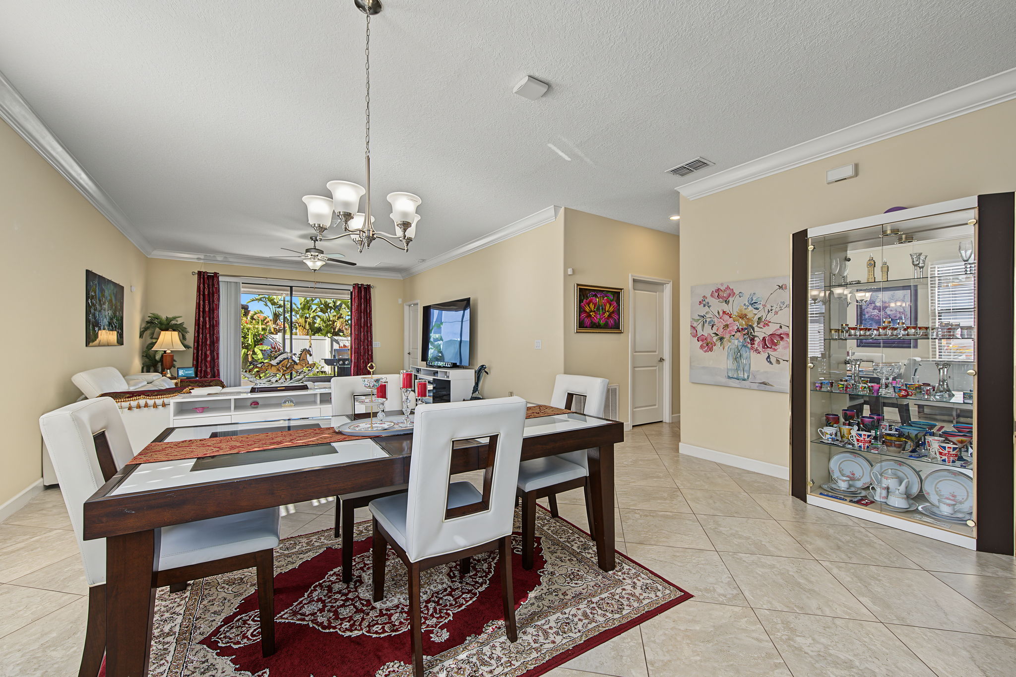 Dining Room3