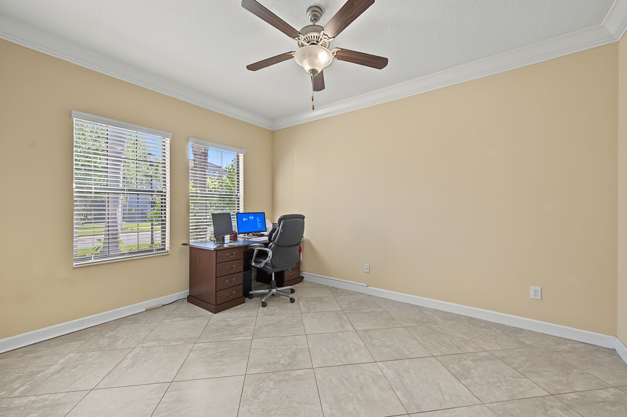 Office1a