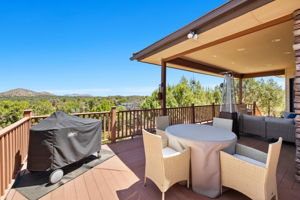 Deck (1)