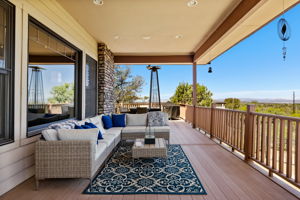 Deck (2)