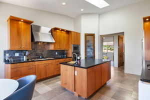 Kitchen (2)