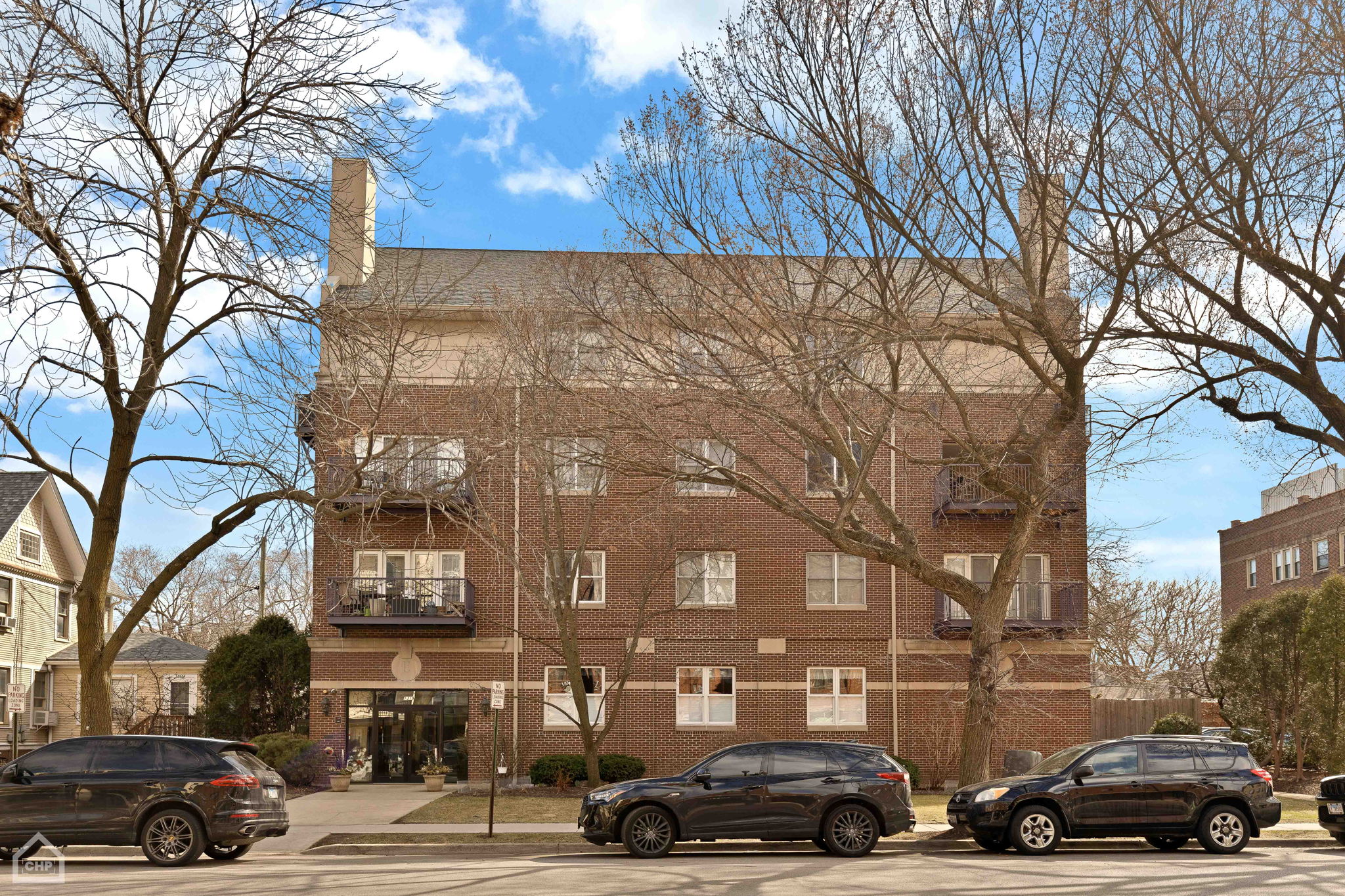 1319 Chicago Ave 404_001