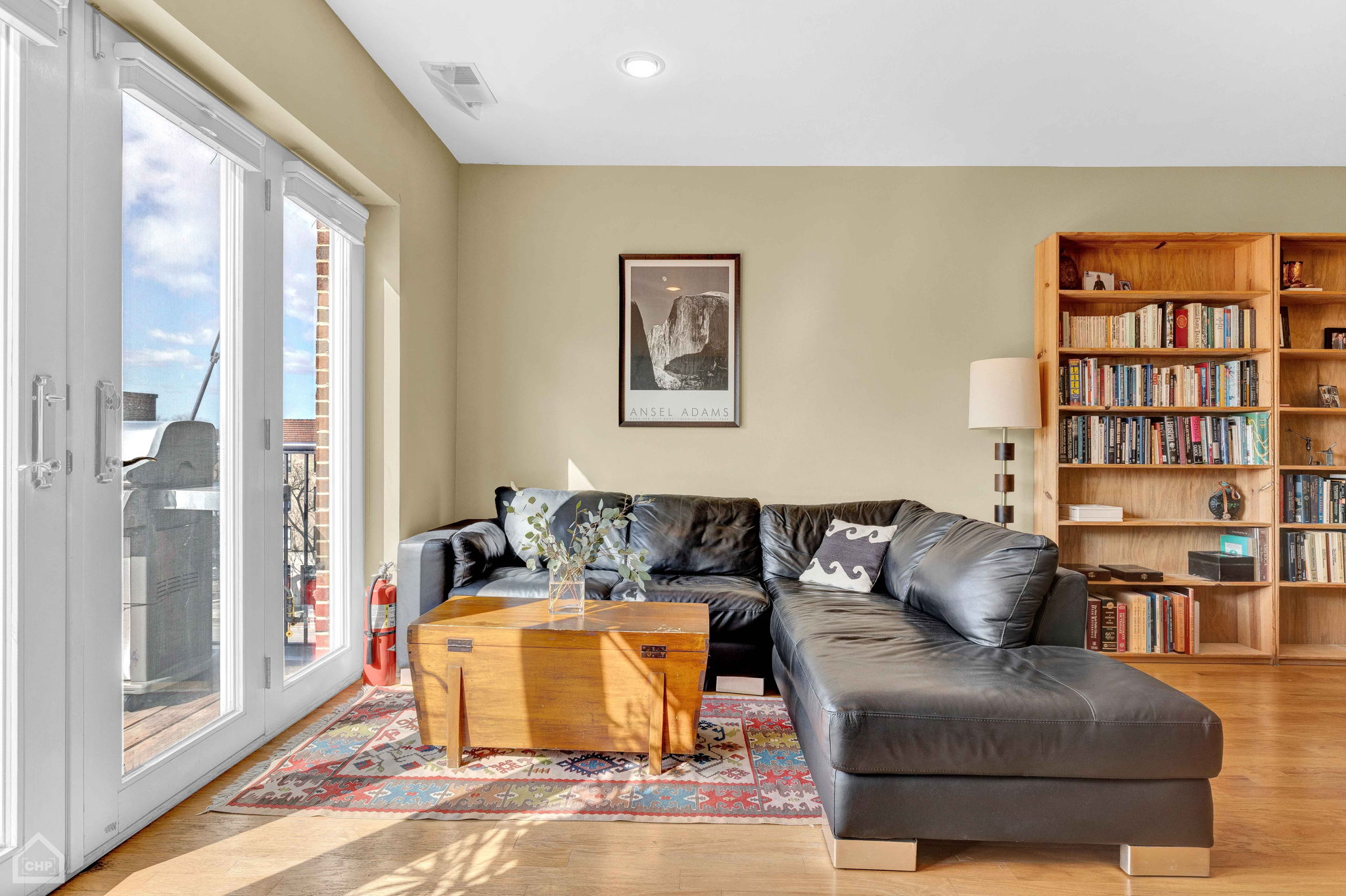 1319 Chicago Ave 404_013
