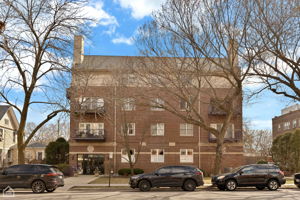 1319 Chicago Ave 404_001
