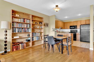 1319 Chicago Ave 404_008
