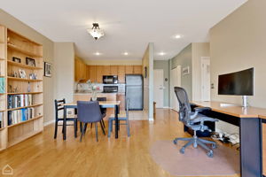 1319 Chicago Ave 404_014