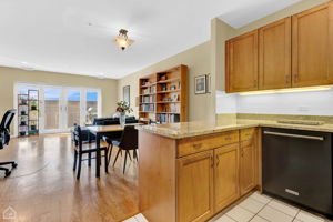 1319 Chicago Ave 404_017