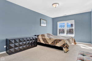 1319 Chicago Ave 404_022