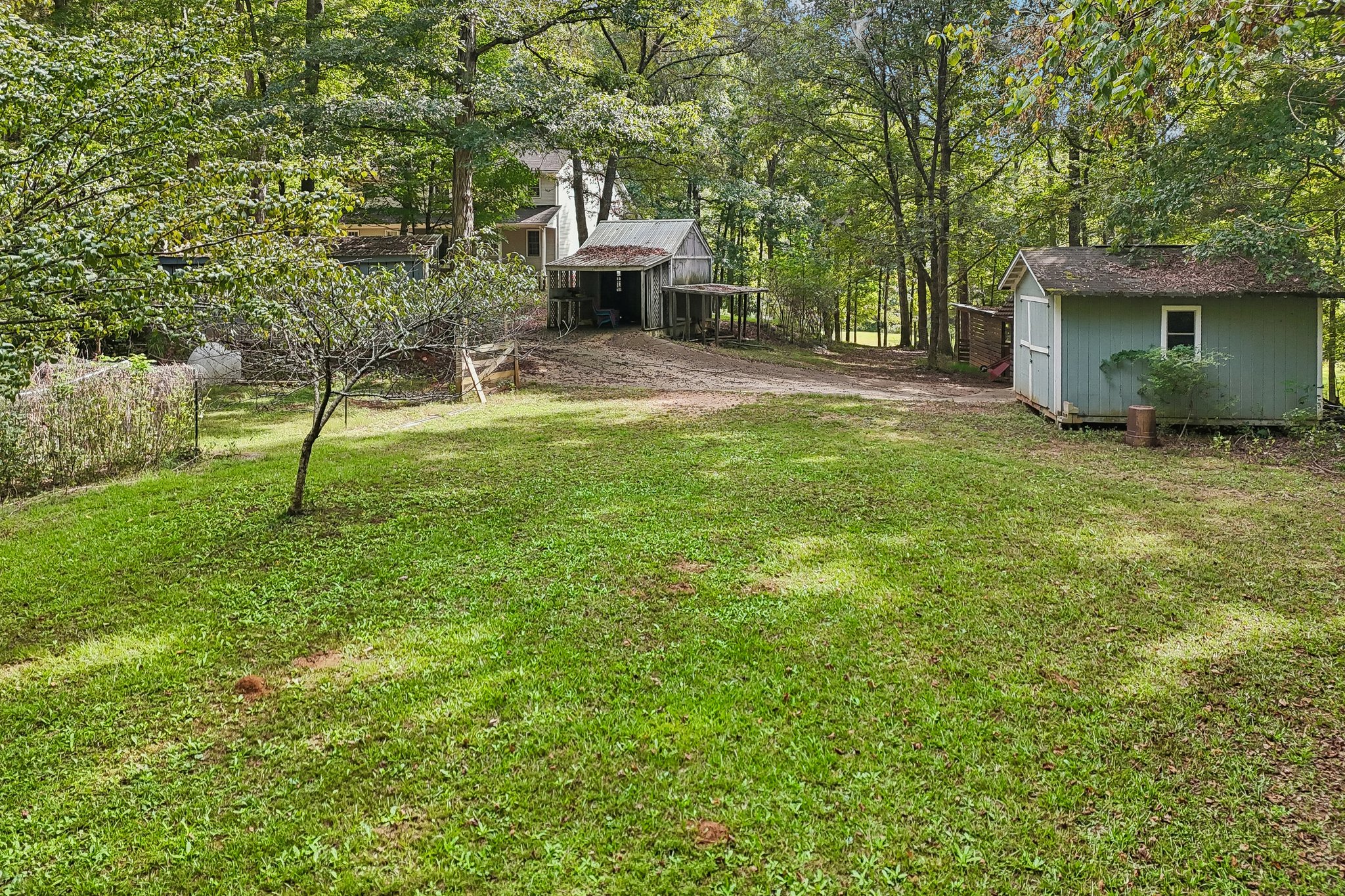 - 1319 Crumbley Rd-S0910-005r.jpg