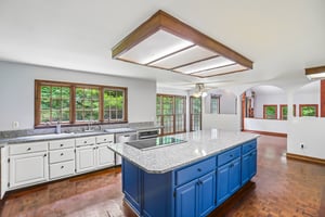 Crumbley Rd-S1106-019.jpg