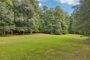 - 1319 Crumbley Rd-S0910-007r.jpg