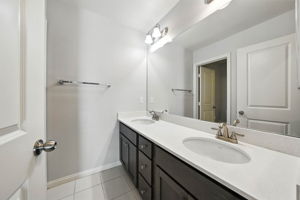  Photo 36