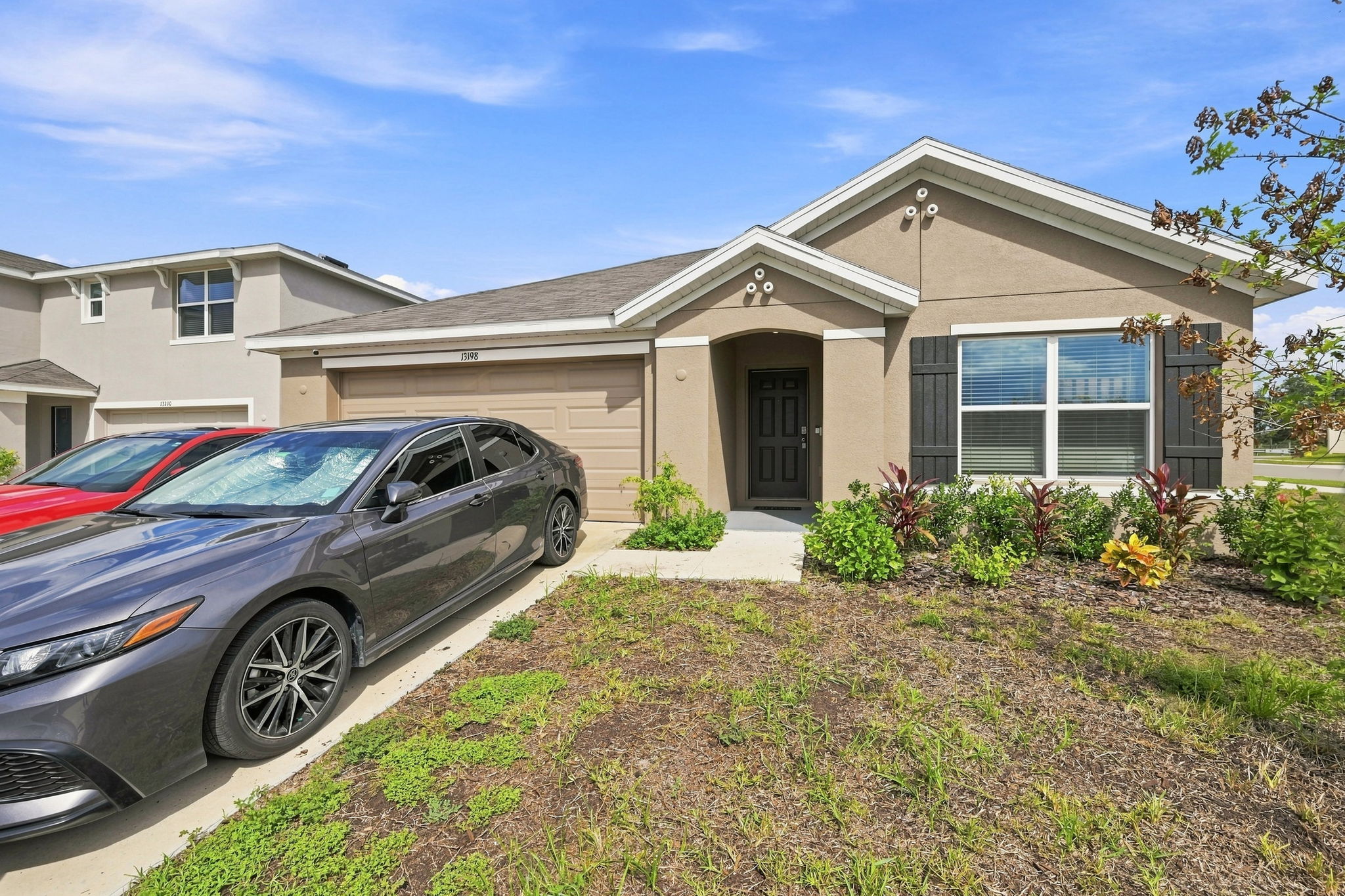 Front Exterior3
