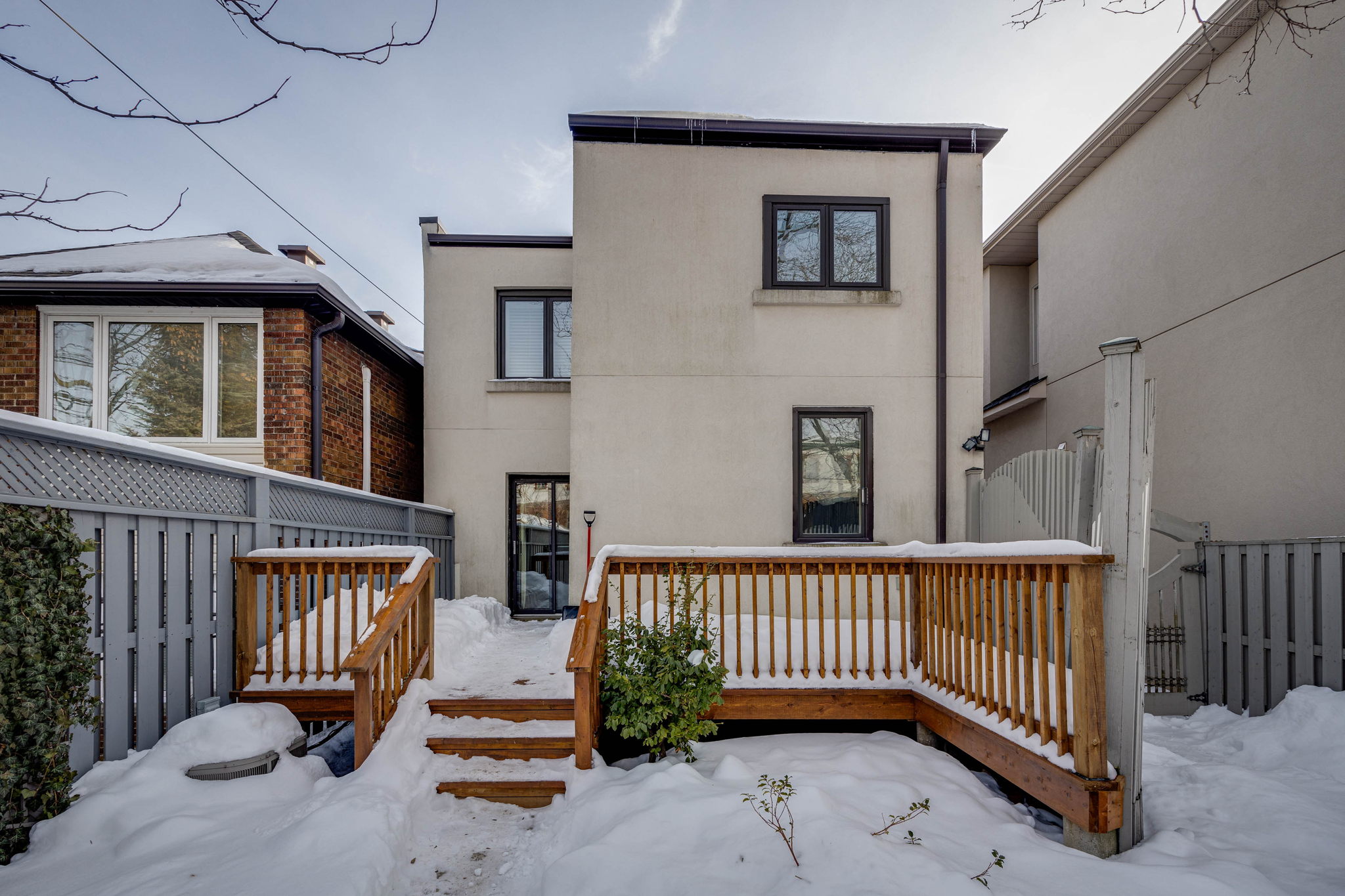 Toronto property showcase — delivered property photograph 24