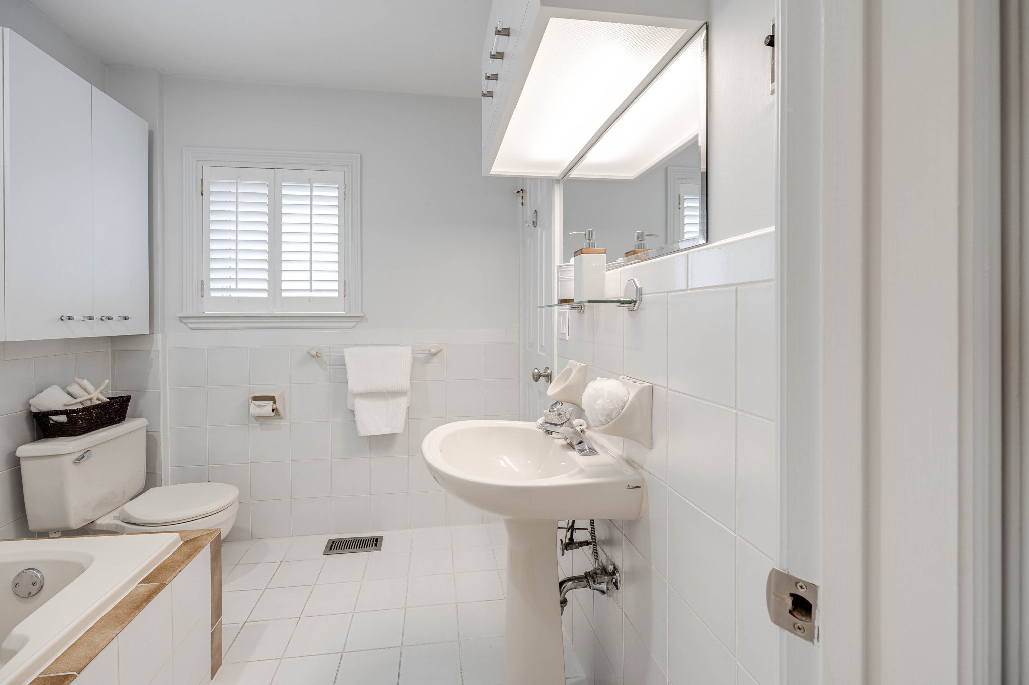 Toronto property showcase — delivered property photograph 44