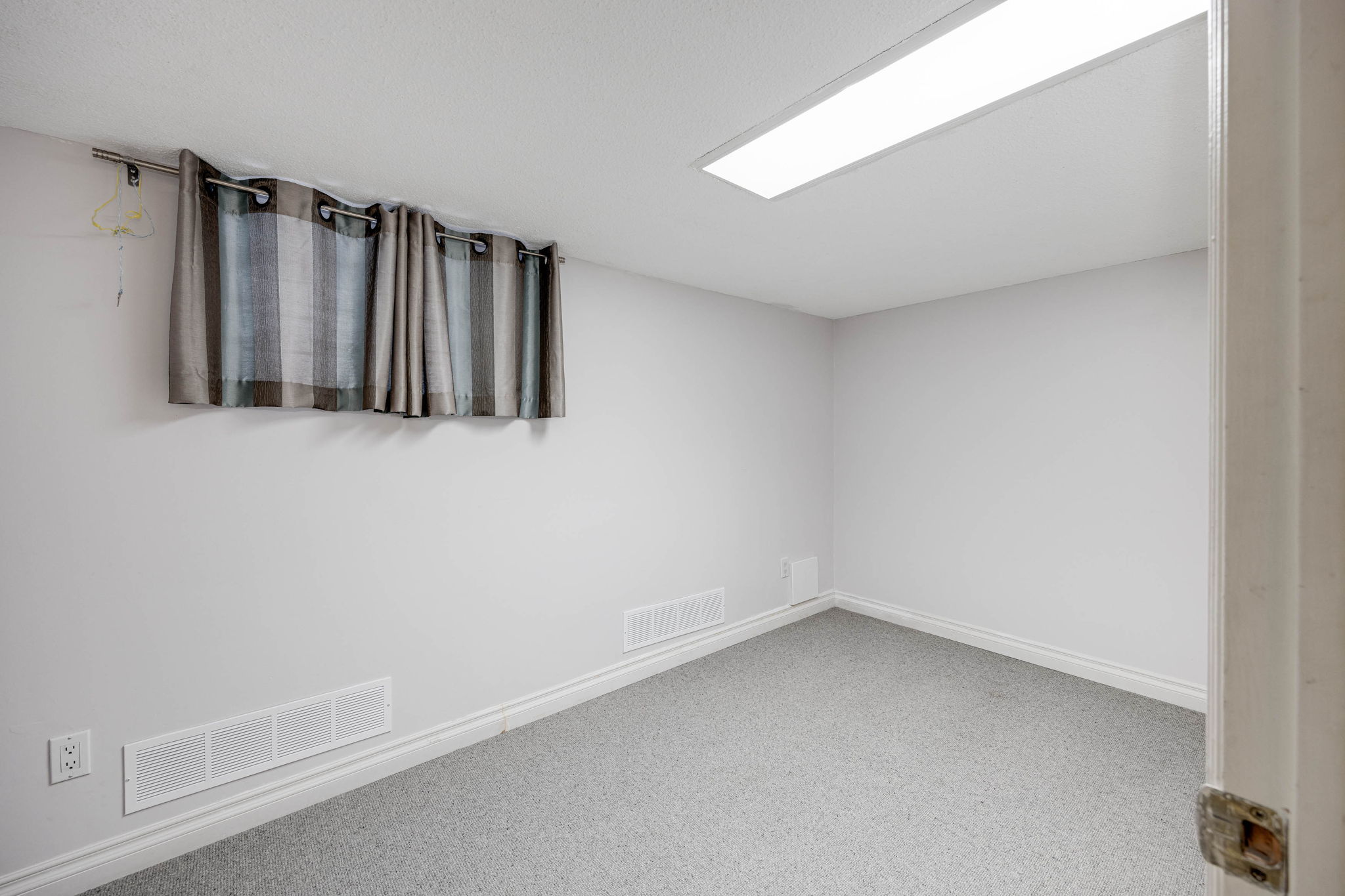 Toronto property showcase — delivered property photograph 16