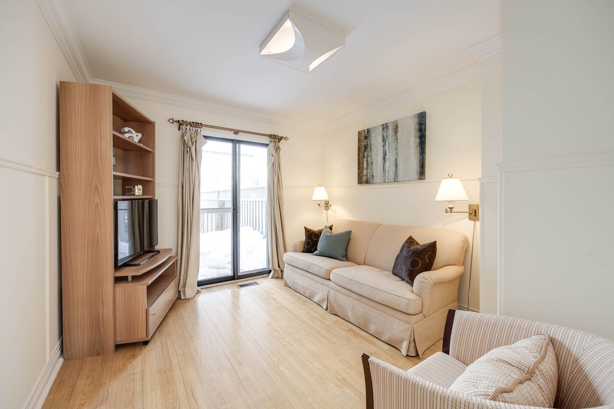 Toronto property showcase — delivered property photograph 36