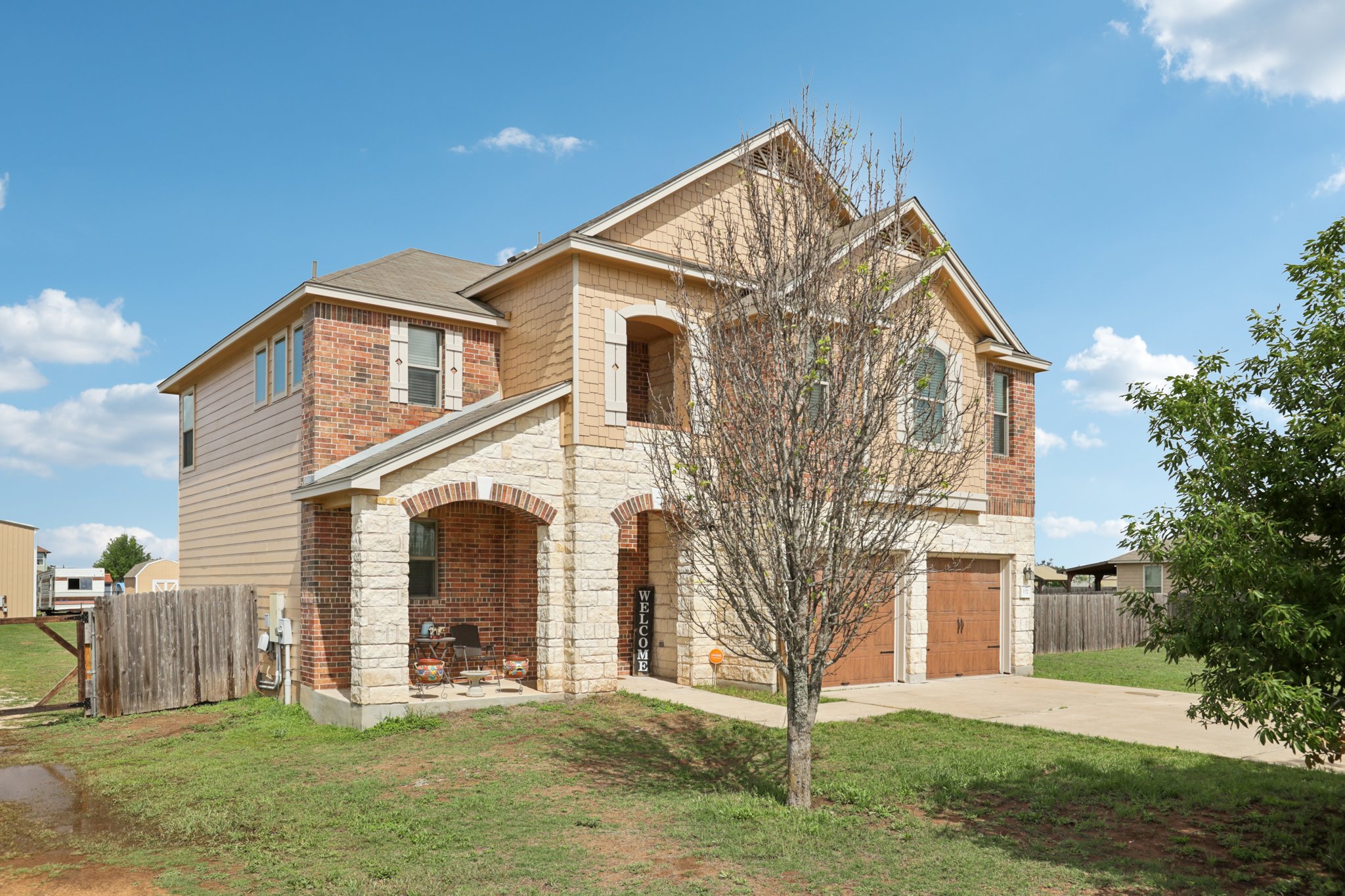 Brittany Ln-S1204-005.jpg