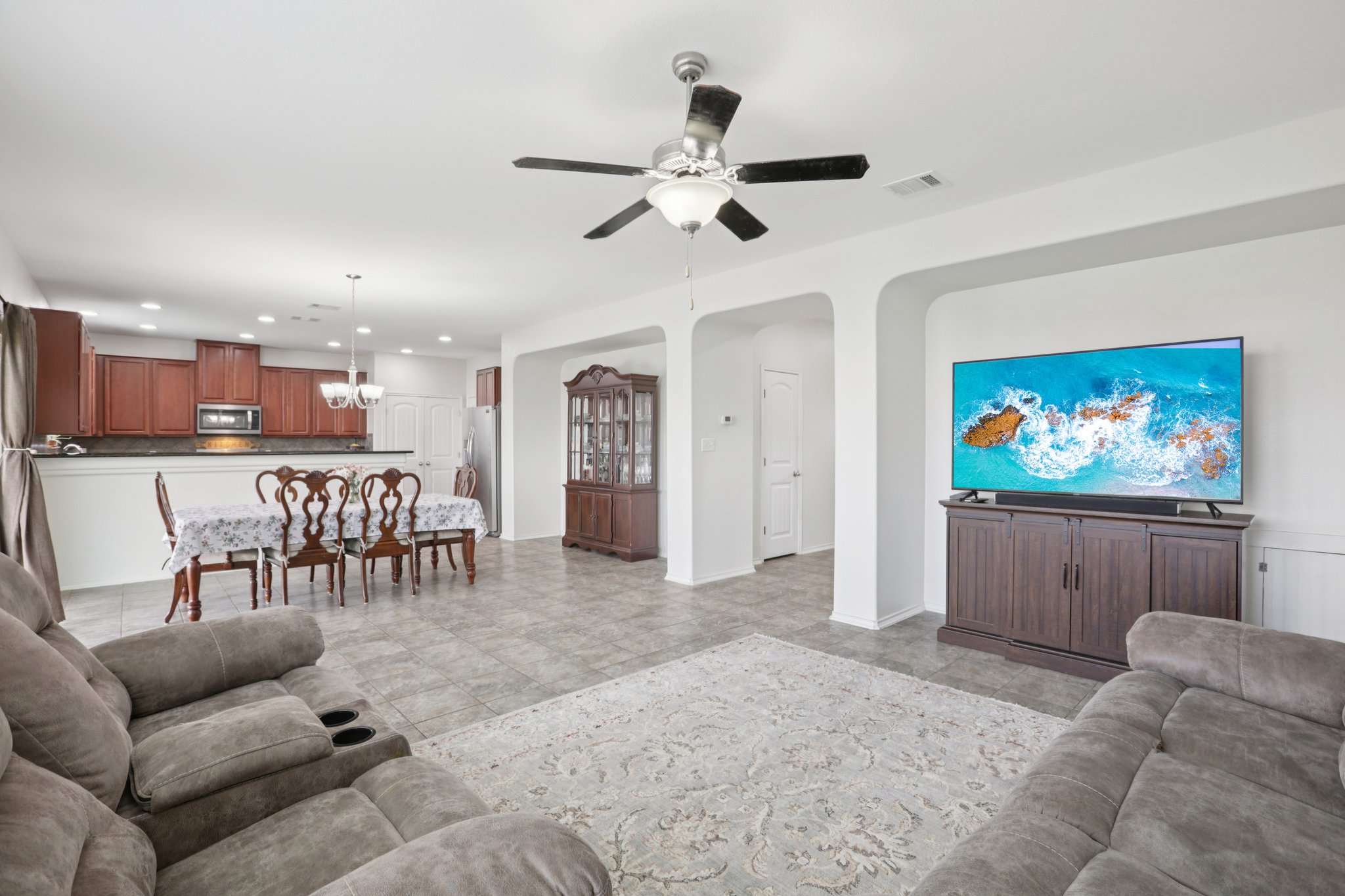 Brittany Ln-S1204-013.jpg