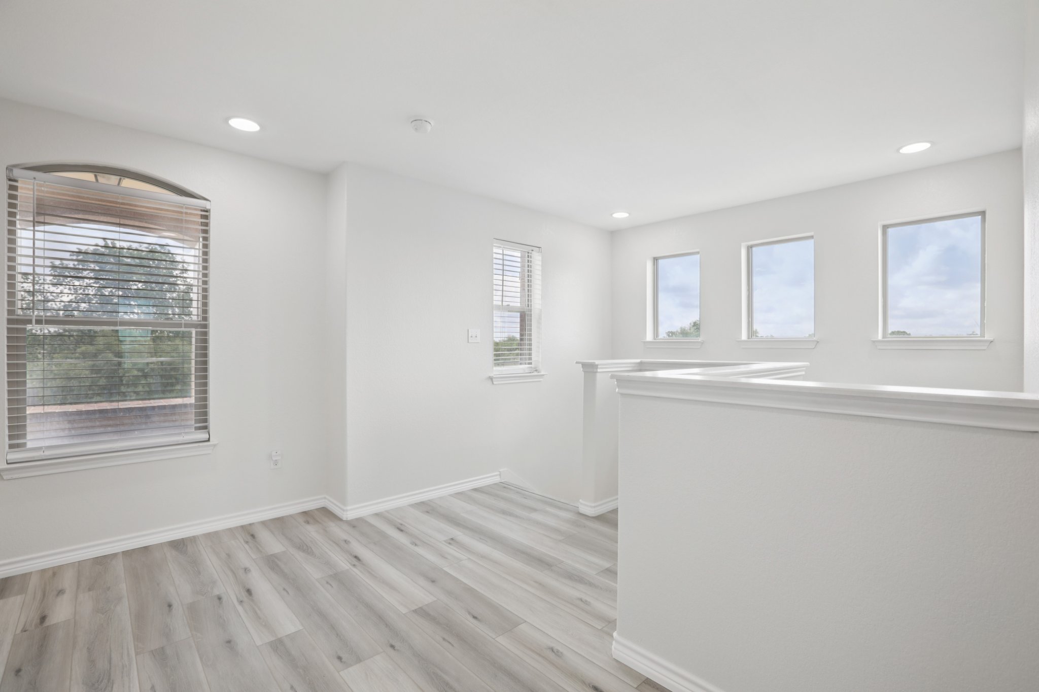 Brittany Ln-S1204-022.jpg