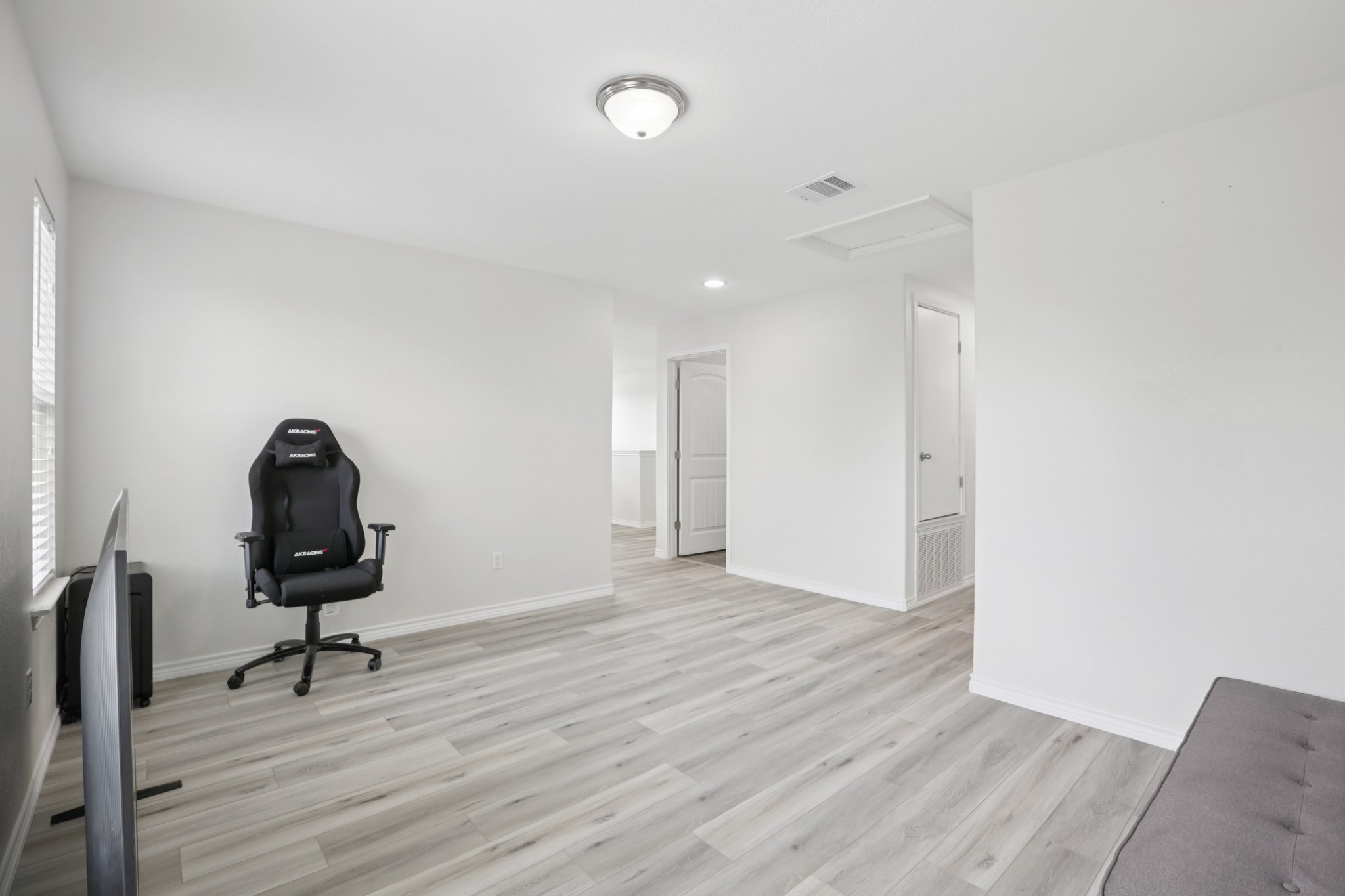 Brittany Ln-S1204-026.jpg