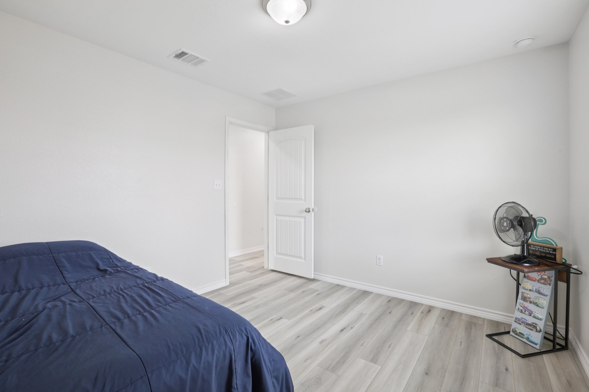 Brittany Ln-S1204-030.jpg