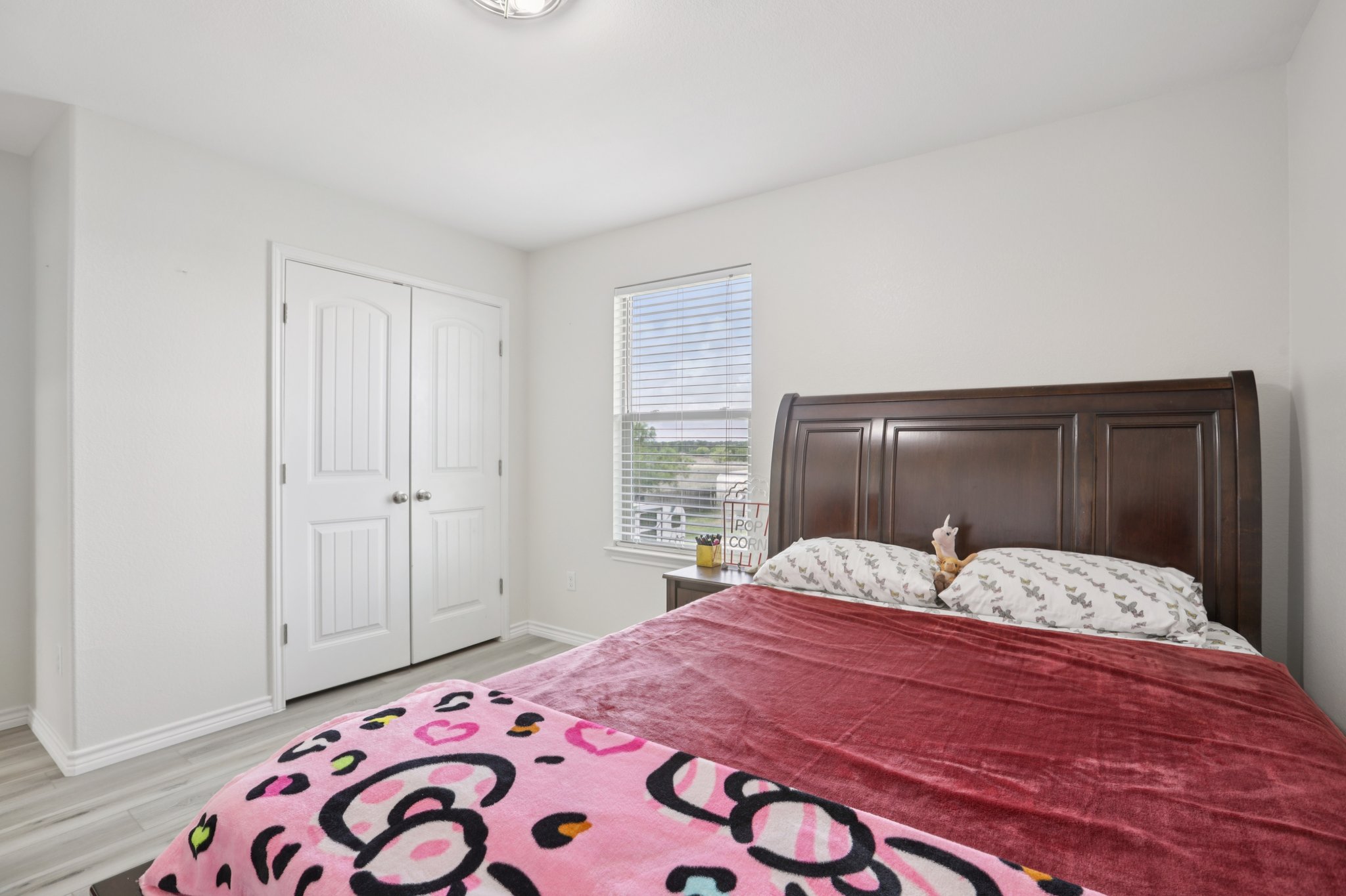 Brittany Ln-S1204-033.jpg