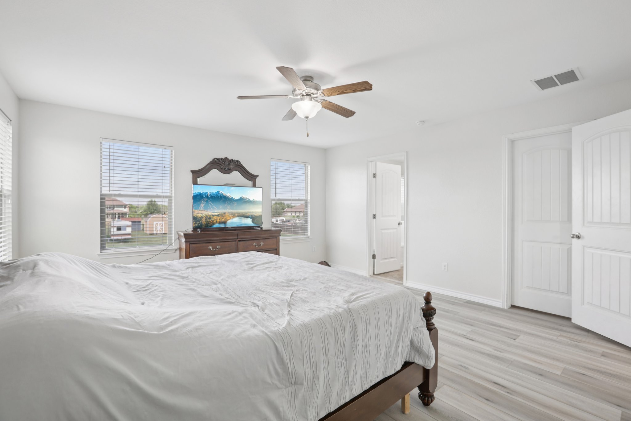 Brittany Ln-S1204-035.jpg