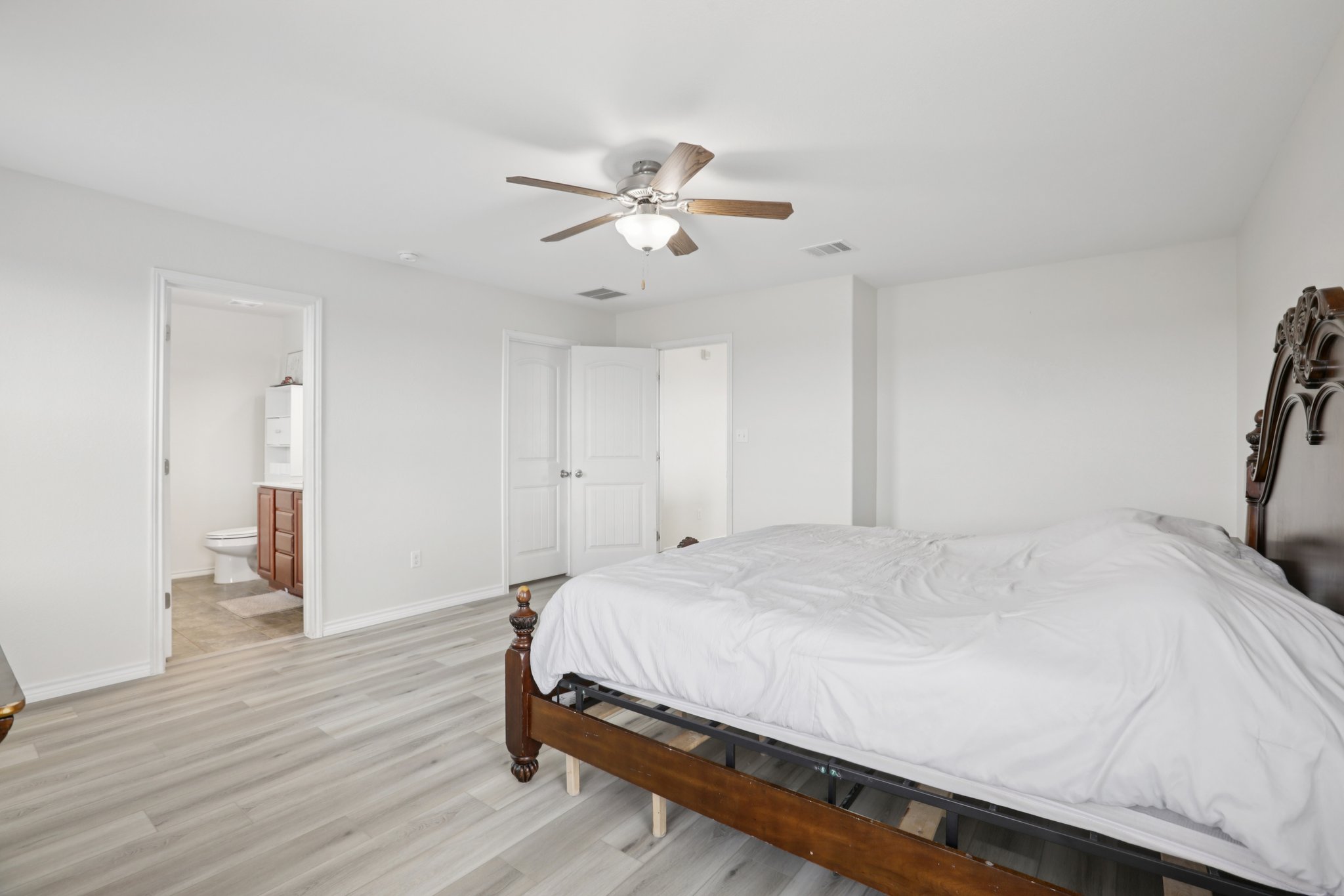 Brittany Ln-S1204-036.jpg