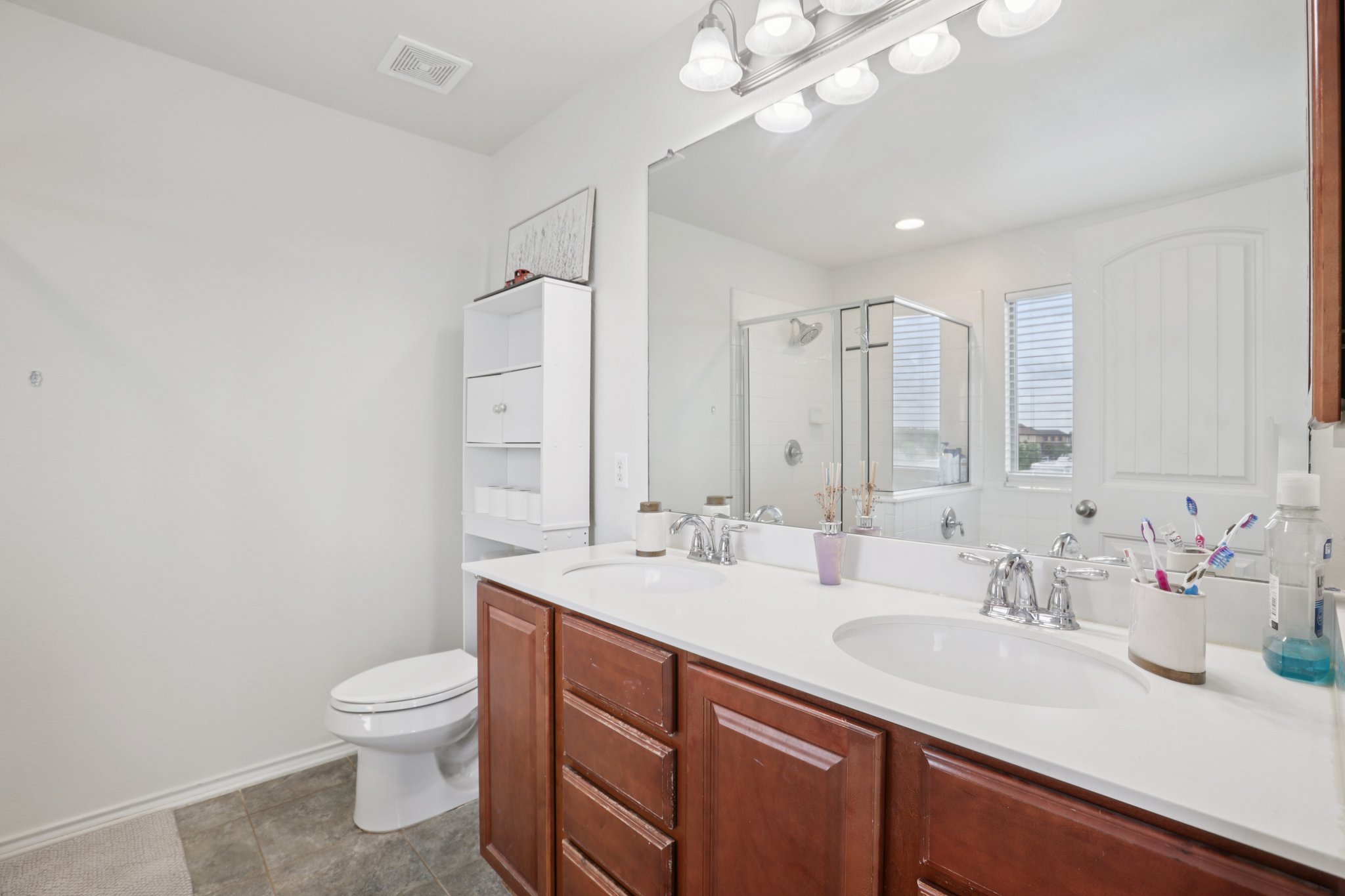 Brittany Ln-S1204-039.jpg