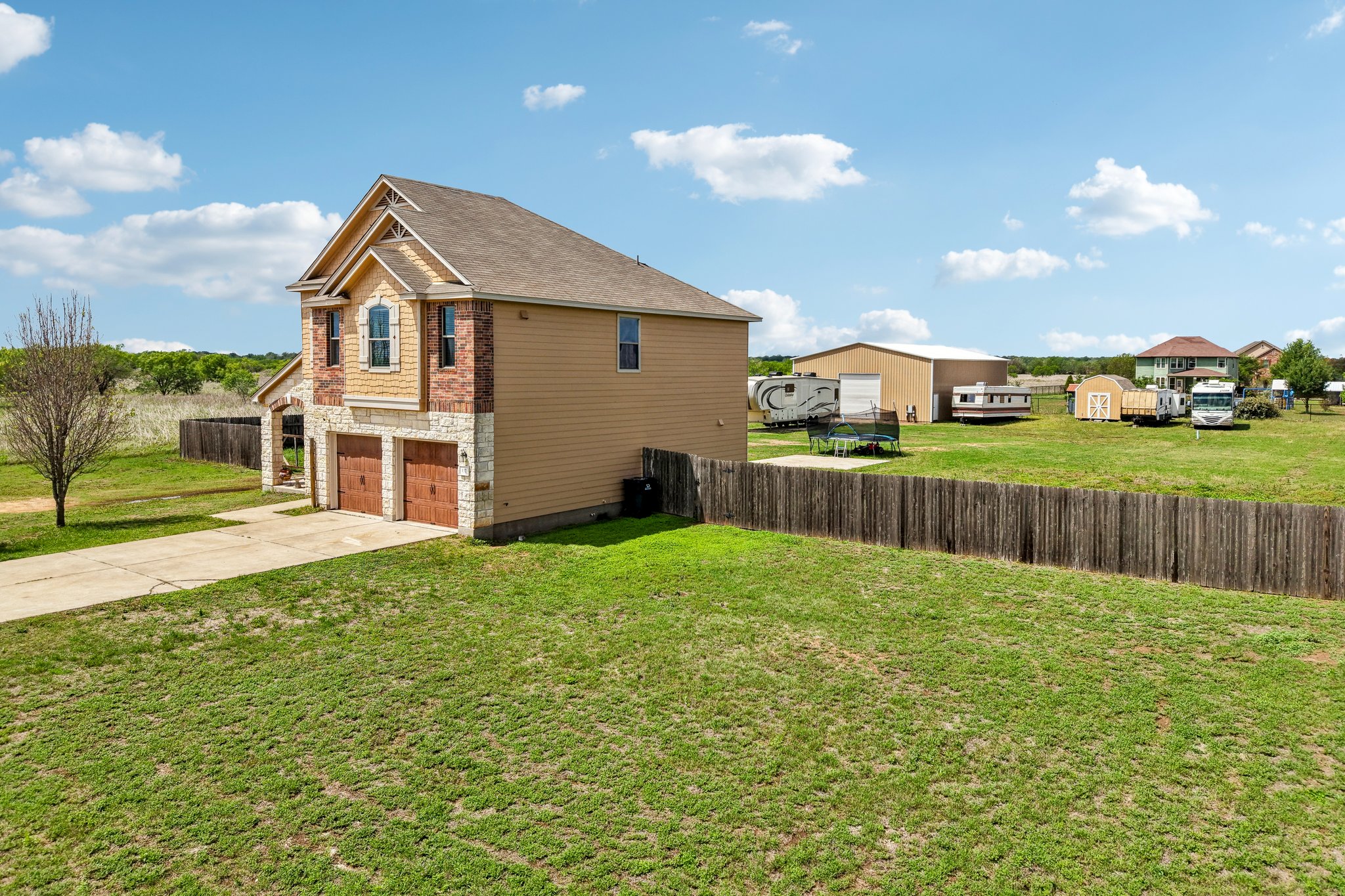 Brittany Ln-S1204-059.jpg