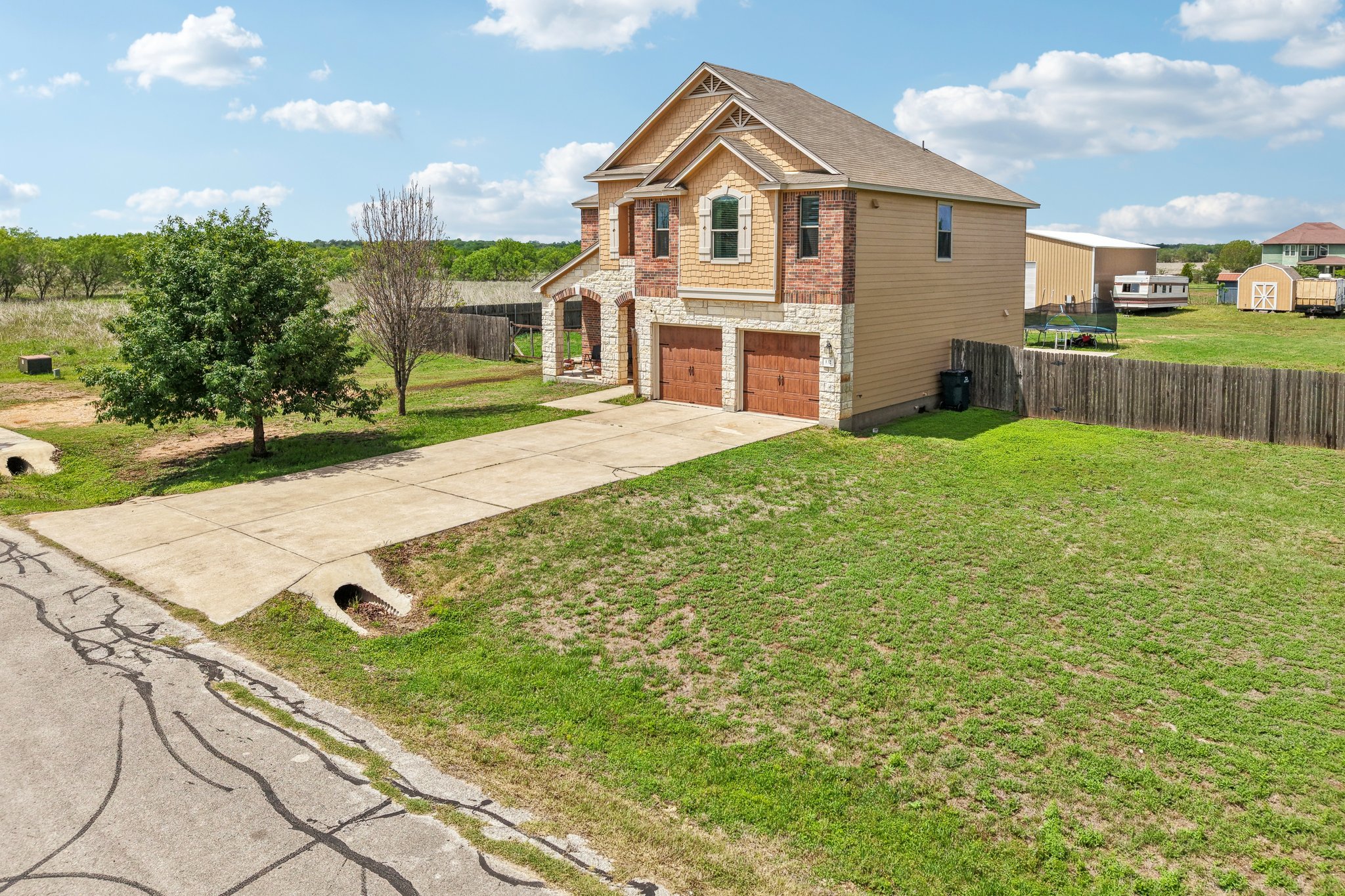 Brittany Ln-S1204-060.jpg