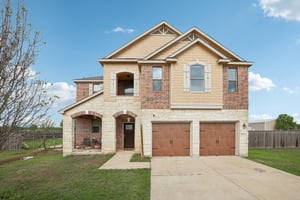 Brittany Ln-S1204-001.jpg