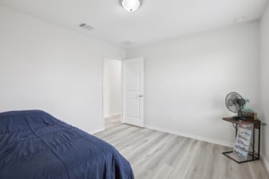 Brittany Ln-S1204-030.jpg