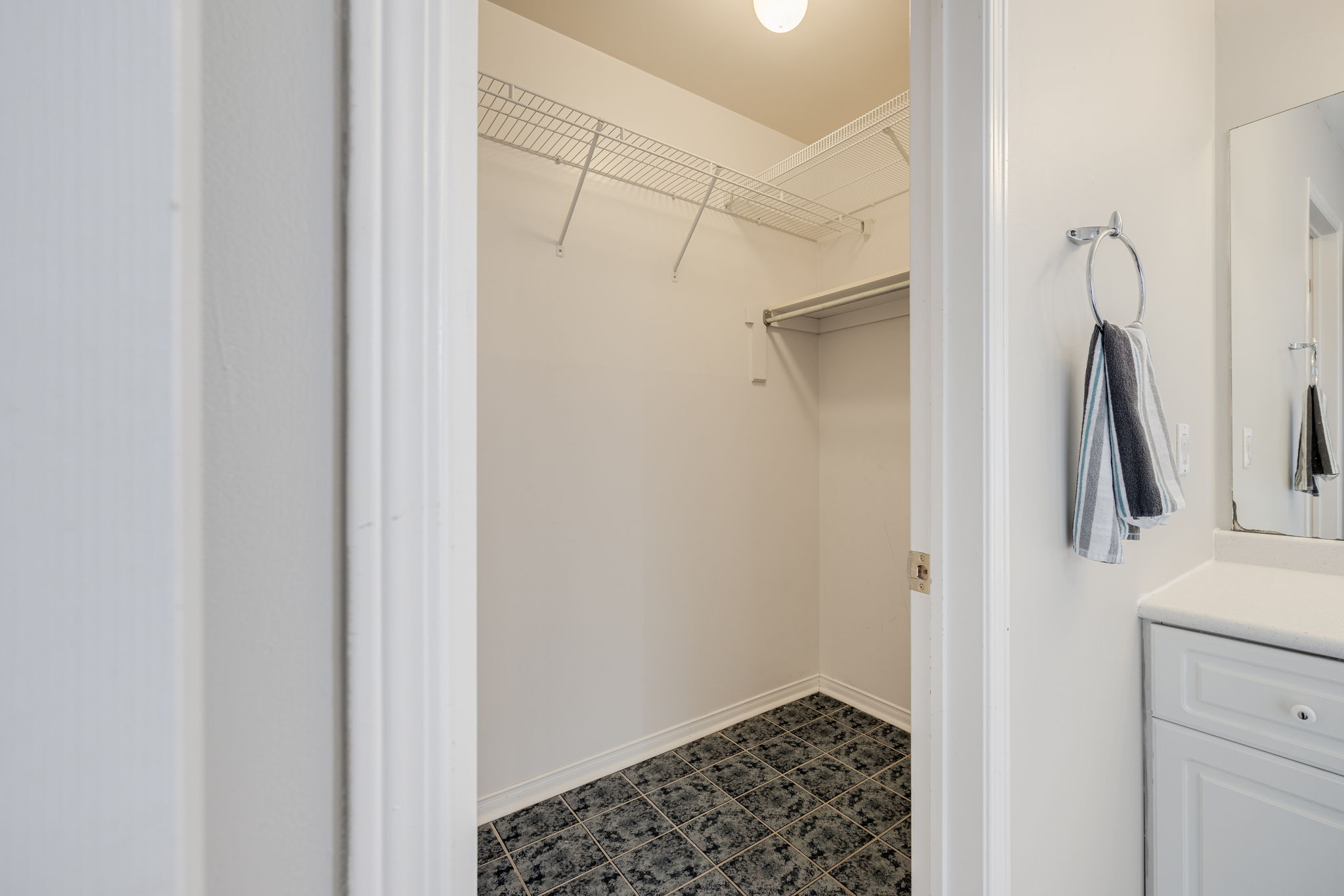 Barrie property showcase — delivered property photograph 37