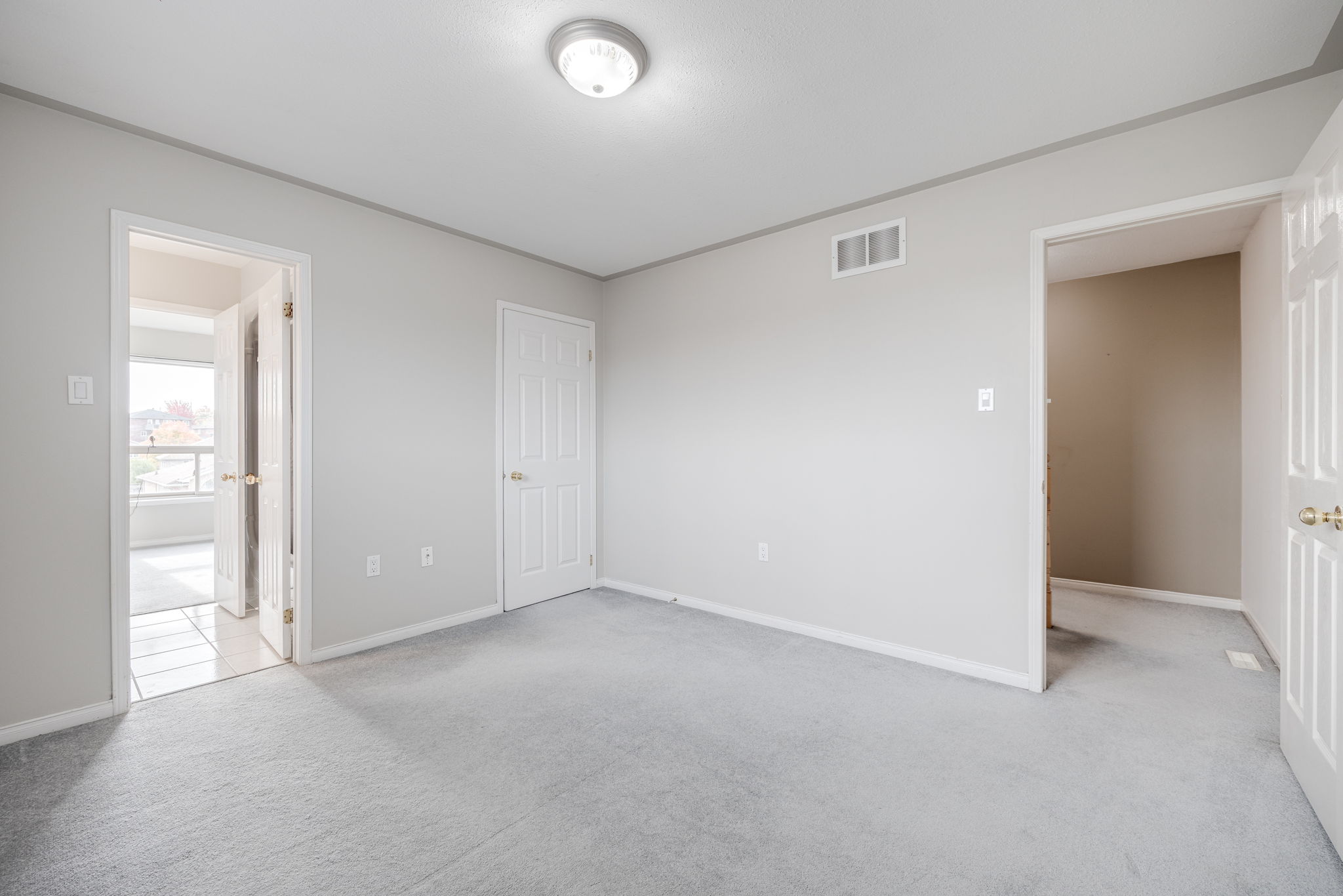 Barrie property showcase — delivered property photograph 22