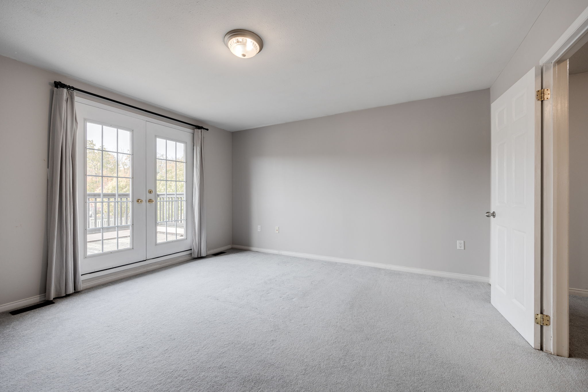 Barrie property showcase — delivered property photograph 33