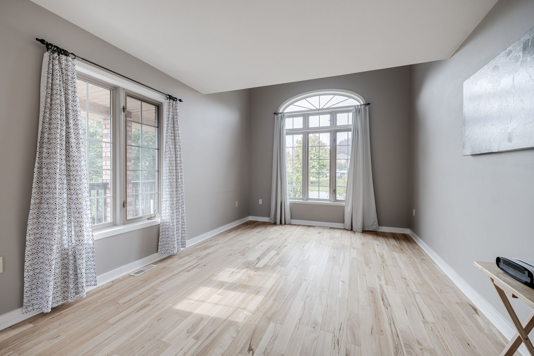 Barrie property showcase — delivered property photograph 8