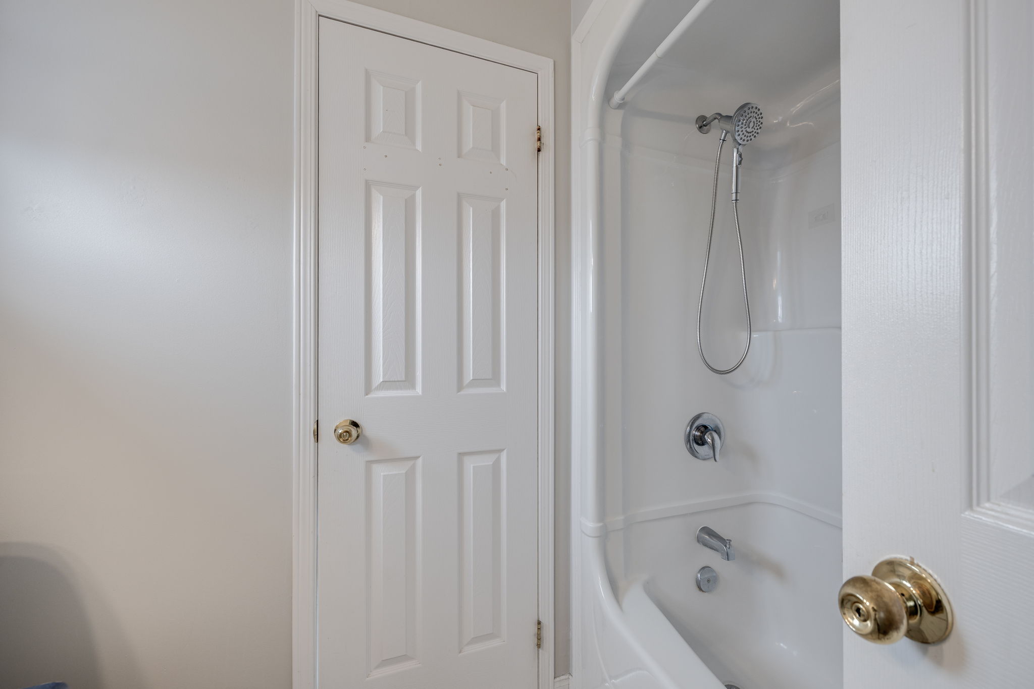 Barrie property showcase — delivered property photograph 26