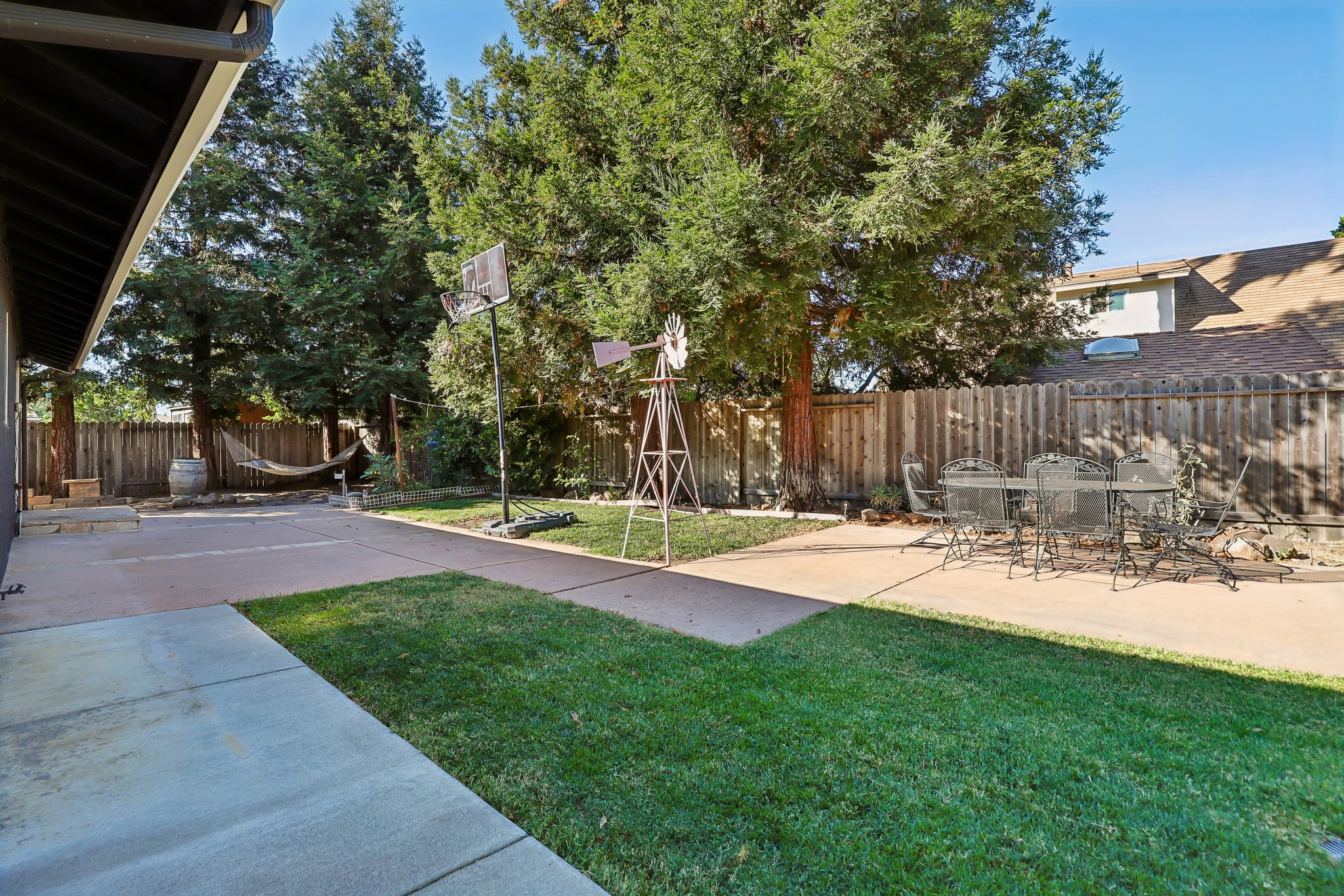 Carlton Ave-S1410-027.jpg