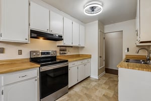 Carlton Ave-S1410-010.jpg