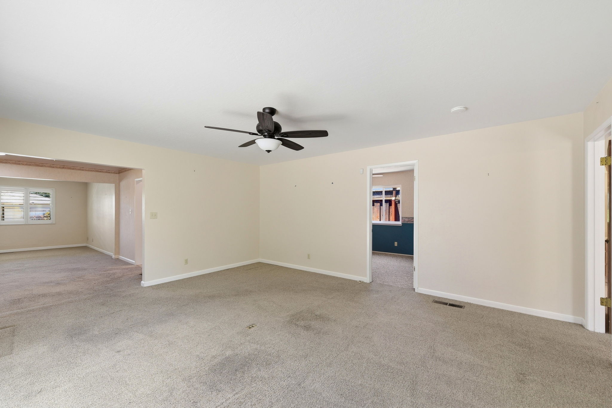 023_F8_132 Cedar Ln