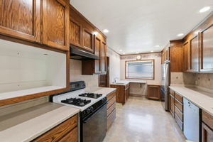009_F8_132 Cedar Ln