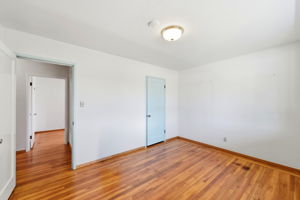 021_F8_132 Cedar Ln