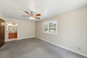 032_F8_132 Cedar Ln