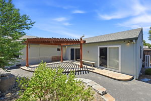 038_F8_132 Cedar Ln