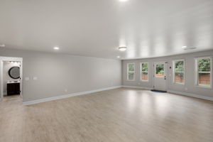  Photo 34